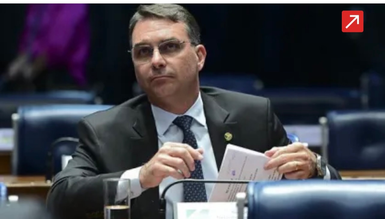  “Nós nos resolvemos”, diz Flávio após atrito com Michelle