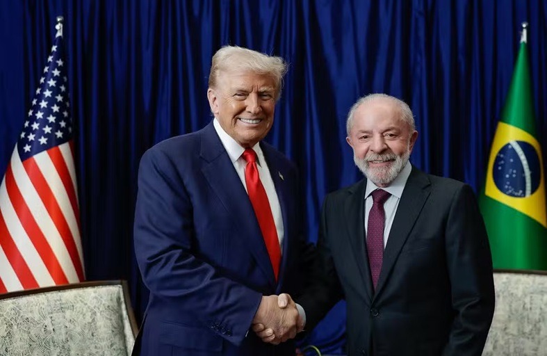 Lula telefona para Trump e pede nova redução de tarifas