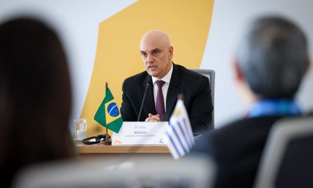 “Não há no mundo um Poder Judiciário tão forte quanto no Brasil”, diz Alexandre de Moraes