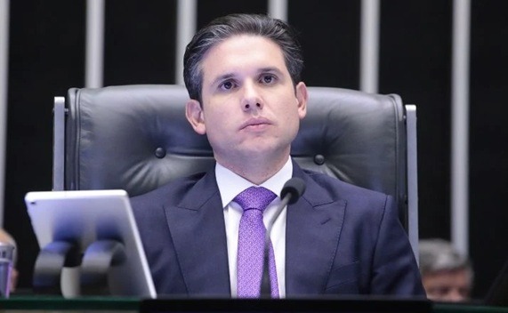 Motta diz que decisão de Gilmar Mendes sobre impeachment é "fruto da polarização"