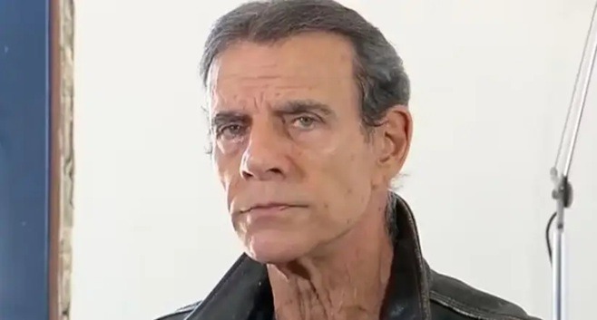 Ex-galã da Globo tem apartamento invadido por criminosos e é feito refém 