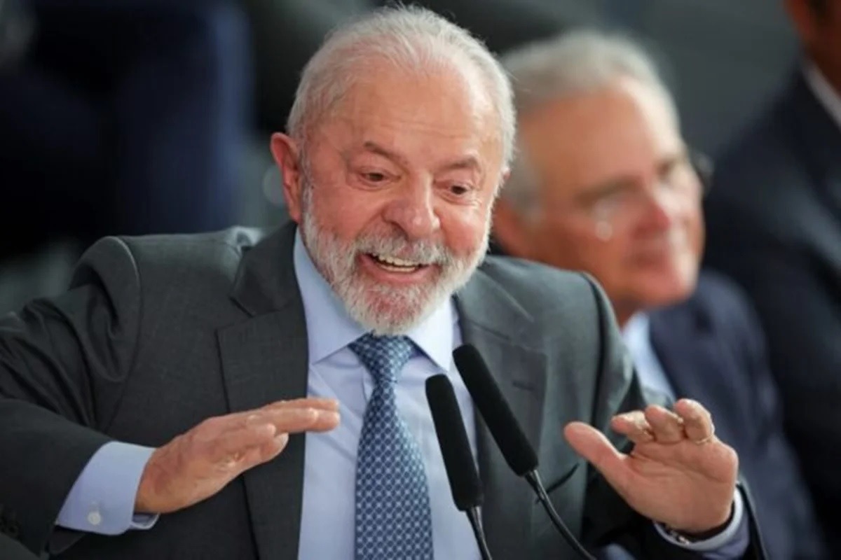 De olho na eleição de 2026, Lula endurece defesa do fim da escala 6×1