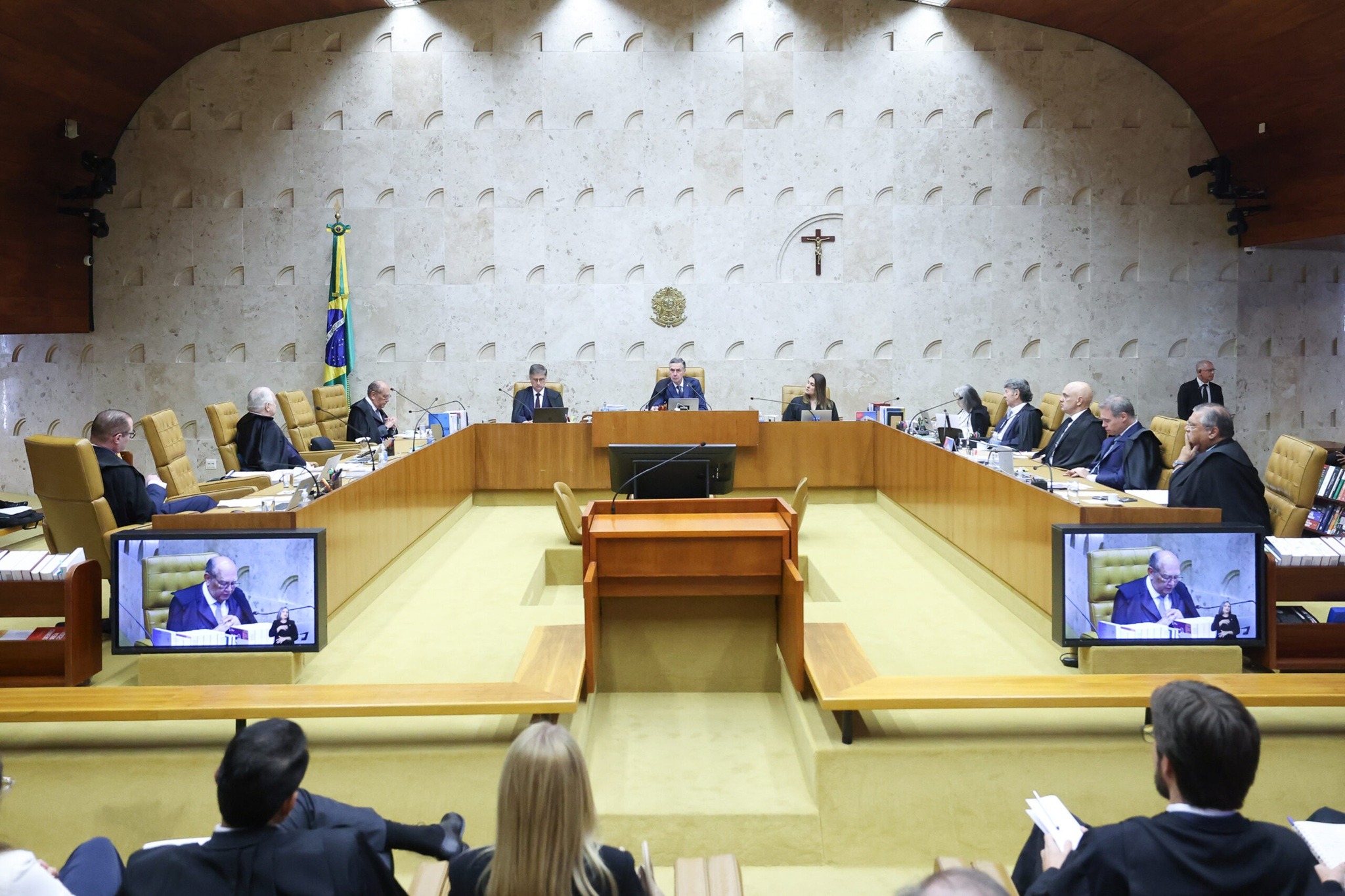 Senado reage ao STF e articula ‘super-PEC’ para mudar indicações ao Supremo