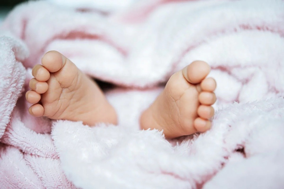 Bebê de 10 dias morre engasgado com leite materno na Grande Natal