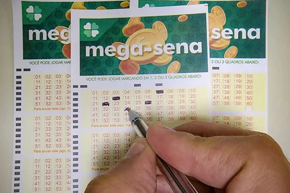 Mega-Sena 2949: ninguém acerta dezenas e prêmio acumula para R$ 38 milhões; veja números