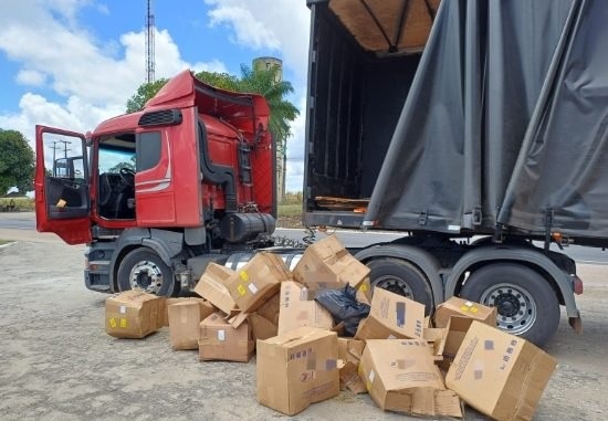 Caminhão com 700 kg de maconha é interceptado a caminho do RN