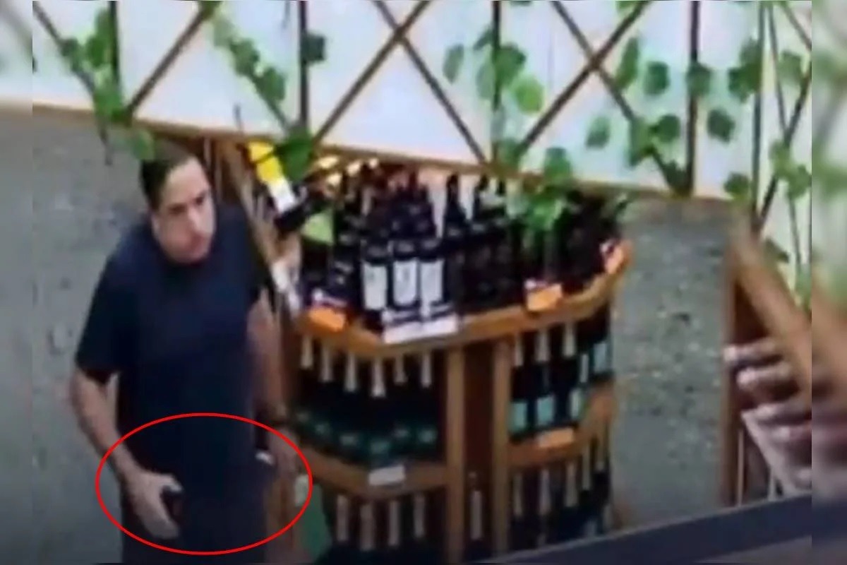 [VÍDEO] Juiz da Lava Jato foi filmado em supermercado que o acusa de furto; veja
