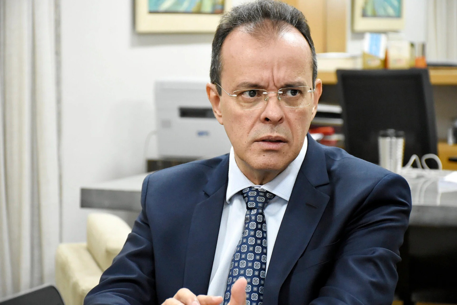 Paulinho Freire faz mudanças no secretariado e na Procuradoria do Município; confira