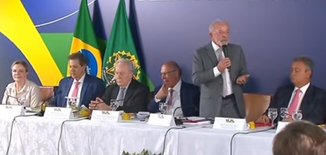 DEU BRONCA: “Dá impressão que vocês não são governo”, diz Lula a ministros em reunião