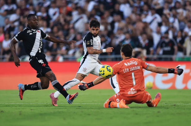 Corinthians vence o Vasco no Maracanã e conquista a Copa do Brasil pela quarta vez