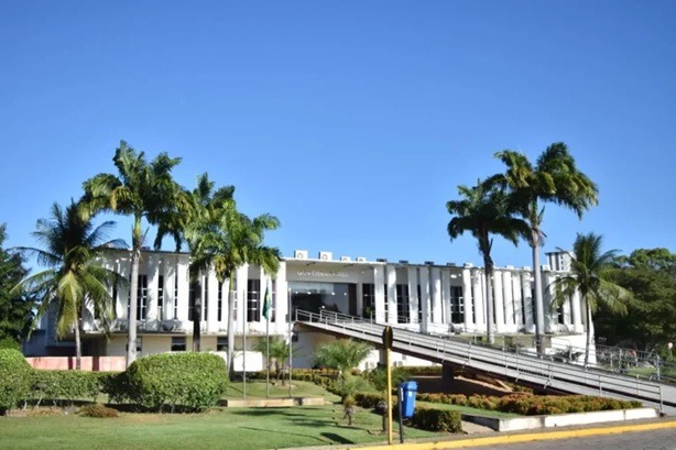 Órgãos públicos estaduais terão mudança em expedientes devido a feriados de fim de ano; confira