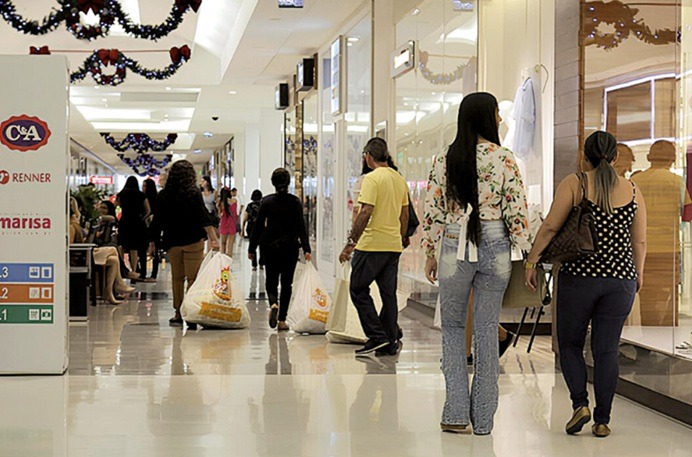 Veja horário de funcionamento do comércio na semana do Natal