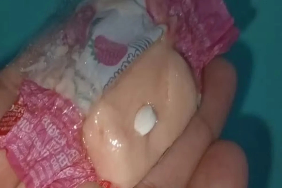 Criança passa mal após comer doce de “Papai Noel”. Polícia investiga