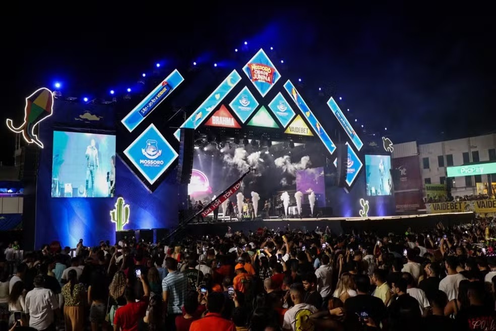 Municípios do RN gastam mais de R$ 192 milhões com shows de bandas e cantores em 2025