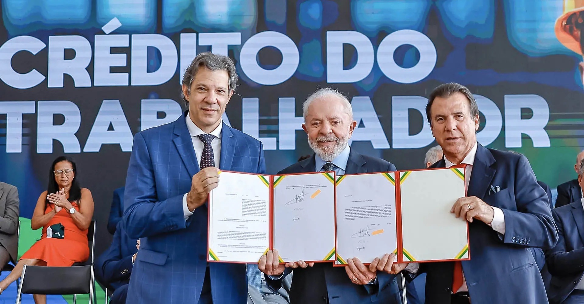 Governo Lula prevê saída de ao menos 20 ministros para disputar eleições