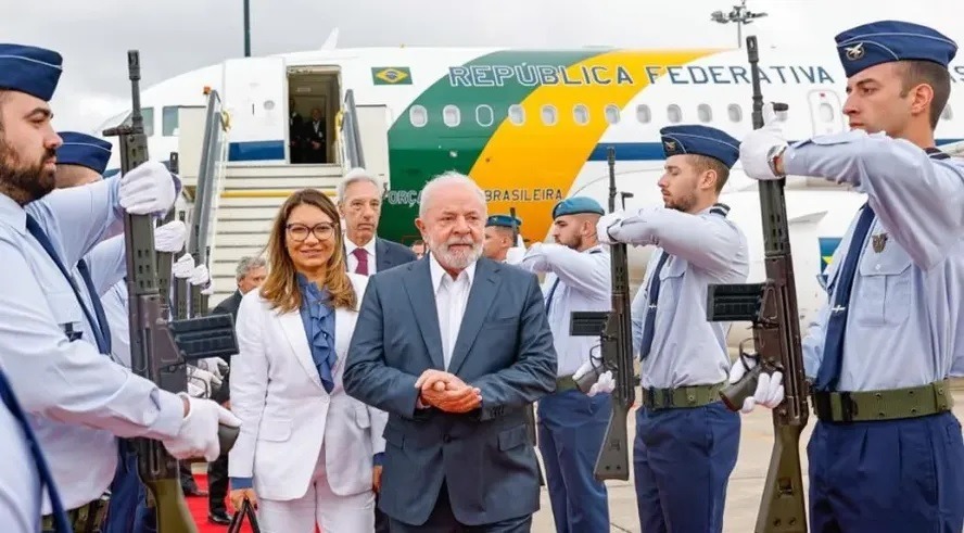 Lula avalia compra de novo avião presidencial após três incidentes, mas aliados temem desgastes em ano de eleição
