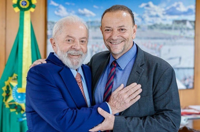 Filho do presidente nacional do PT assume comando do futebol de time nordestino