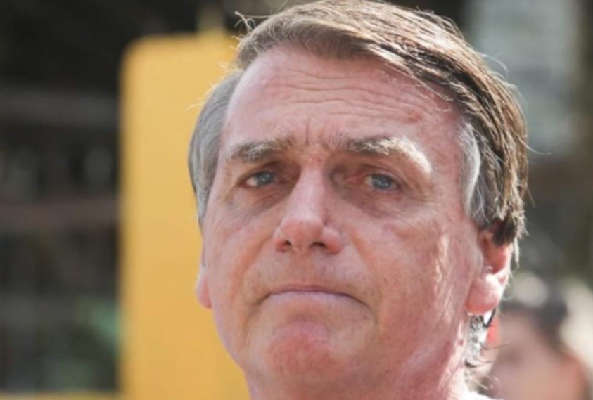 Bolsonaro pediu para começar a tomar antidepressivo, diz médico