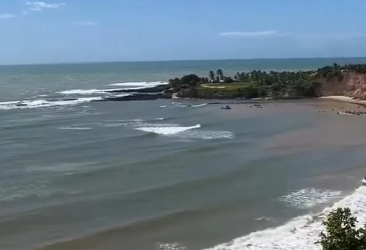 Cinco pessoas se afogam na praia de Tabatinga; quatro foram resgatadas e uma delas segue desaparecida