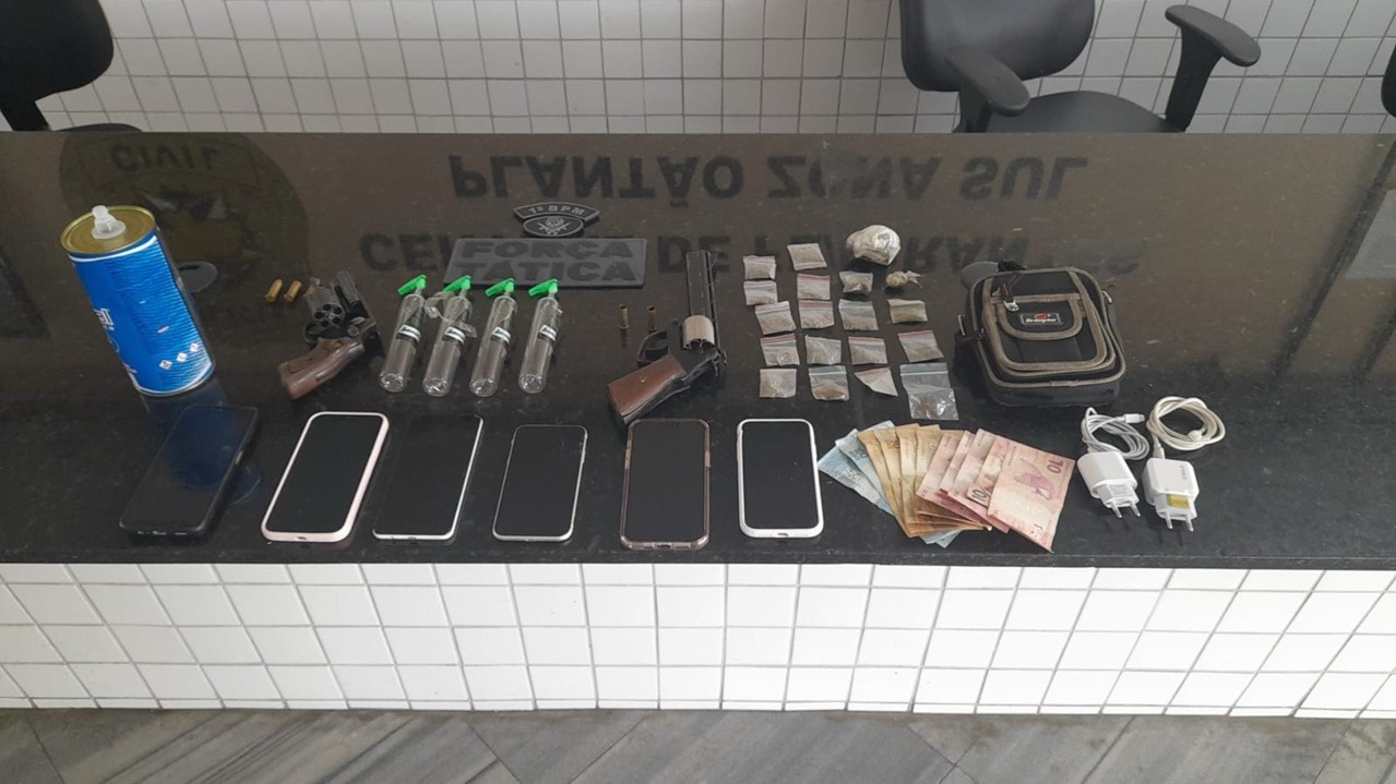 Polícia prende trio armado dentro de motel em Mãe Luíza