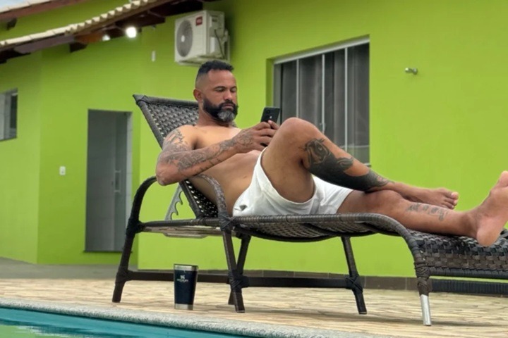 Goleiro Bruno faz publicação após passaporte de Eliza Samudio ser encontrado