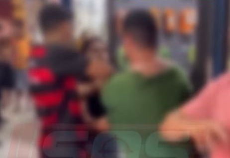 [VÍDEO] Barraco no Alecrim: mulher corre atrás do ex e expõe confusão amorosa