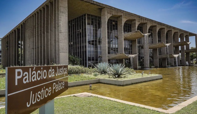 Lula nomeia ministro interino da Justiça após saída de Lewandowski