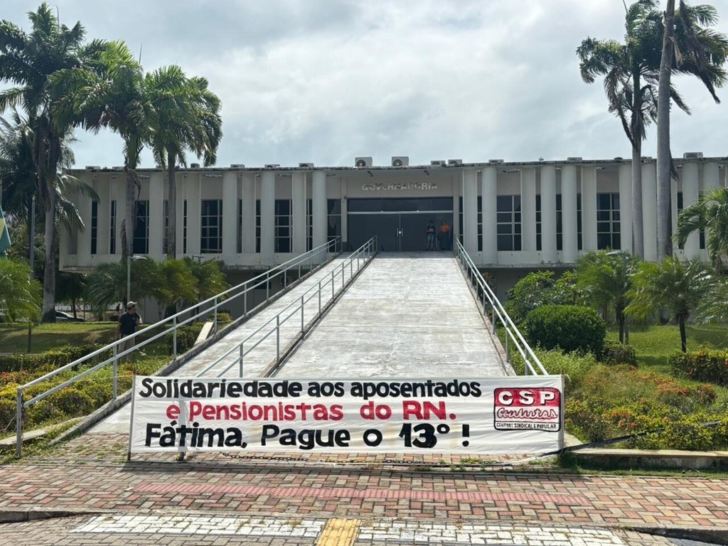 Governo atrasa novamente o 13º e promete pagar hoje