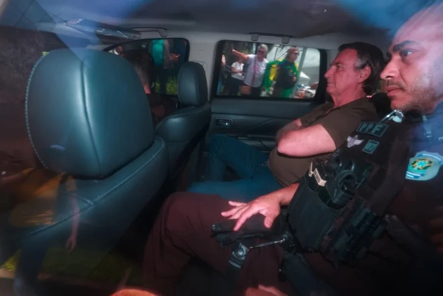 Bolsonaro já foi transferido e passa a cumprir pena na Papudinha
