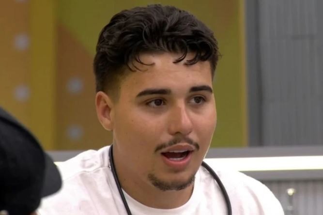 Família diz que o participante do BBB Pedro está em “surto” e que não reconheceu parentes
