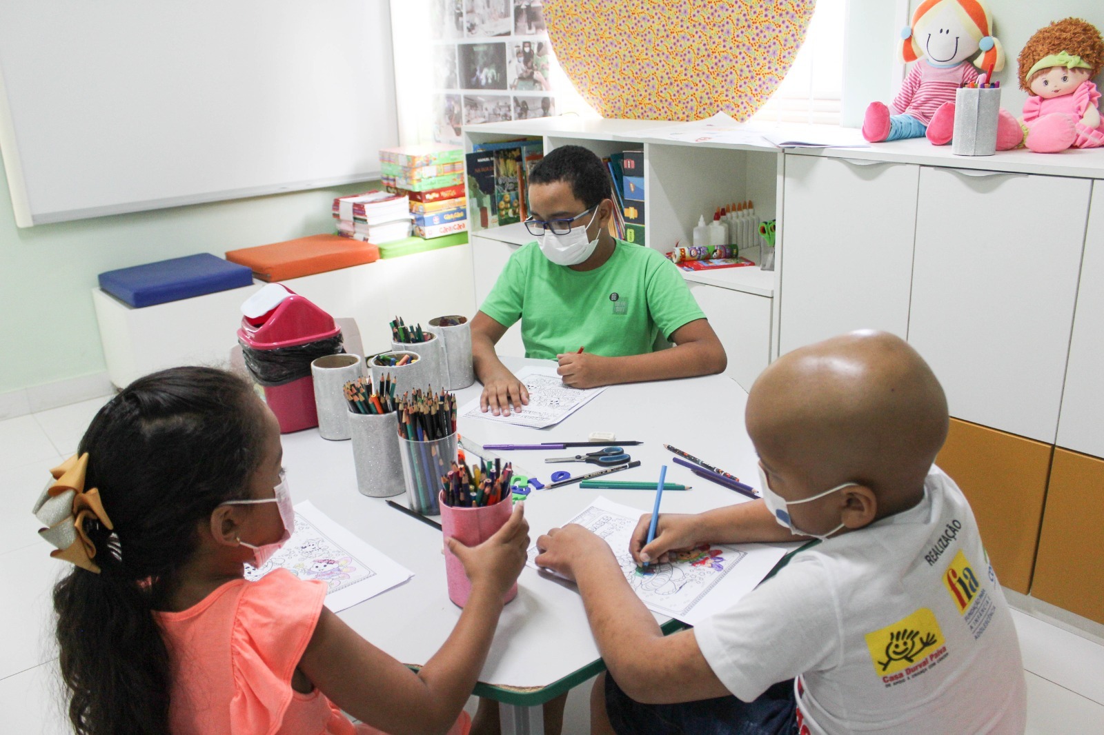 Casa Durval Paiva dá continuidade a campanha de Arrecadação de Material Escolar para o ano de 2026