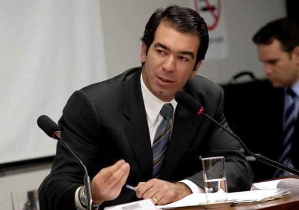 Presidente da Gol morre aos 57 anos, vítima de câncer
