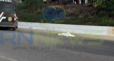 Criança morre atropelada ao tentar pegar uma bola na BR-226, em Felipe Camarão