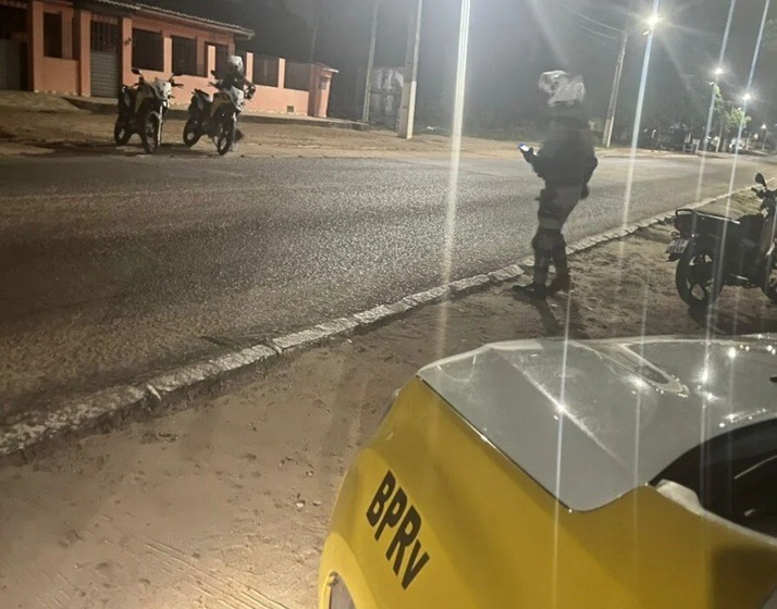 CPRE flagra menor de 13 anos pilotando motocicleta sem capacete na Grande Natal
