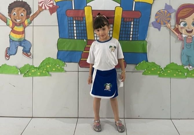 Mãe de Maria Hadassa relata dor após filha morrer em atentado