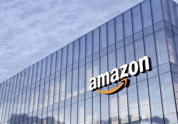 Cheque surpresa? Brasileiros recebem dinheiro da Amazon após acordo bilionário por acusações de práticas abusivas