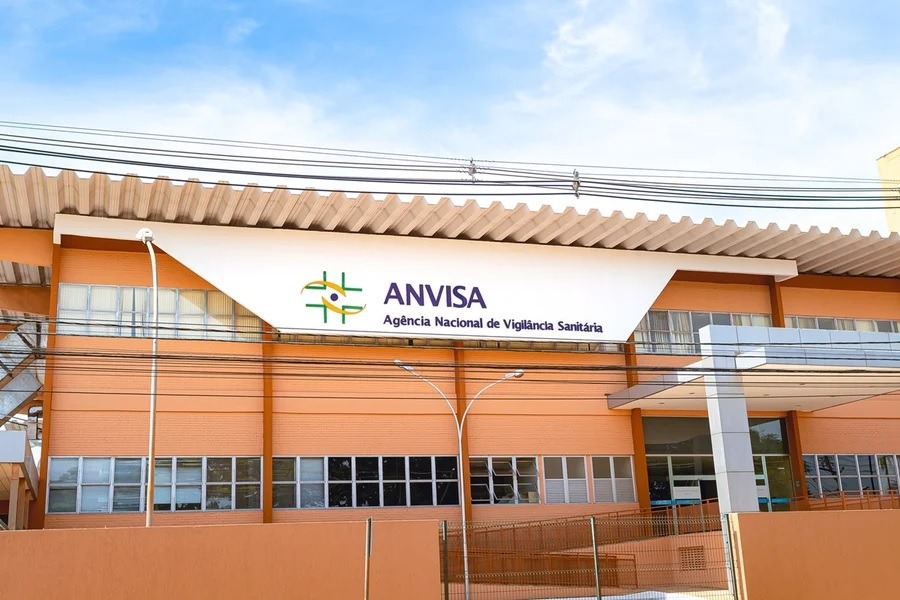 Anvisa proíbe suplemento de café de açaí, glitter e azeite