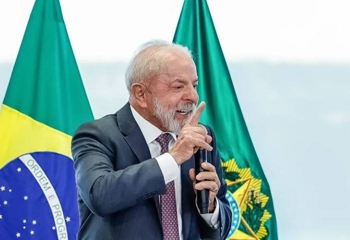 Em tom eleitoral, Lula promete “desmascarar” adversários e mira oposição