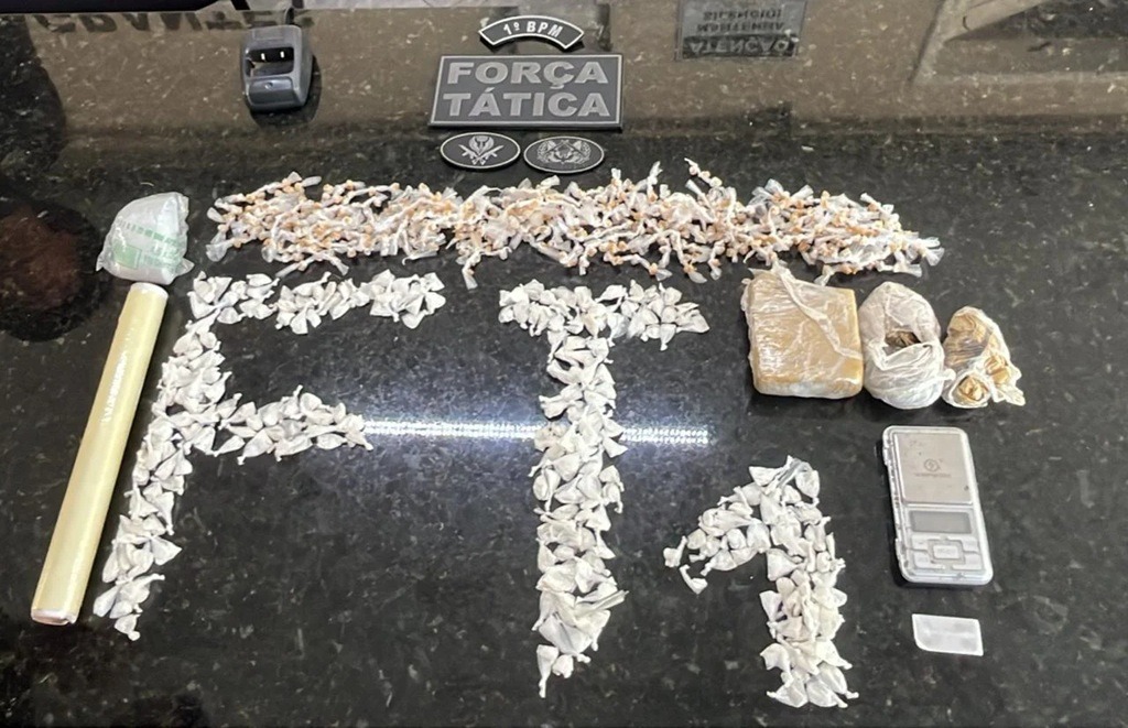 Homem é preso com 532 porções de crack na Zona Leste de Natal