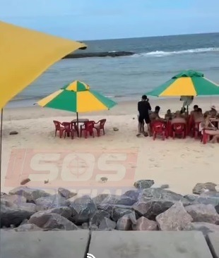 [VÍDEO] Assaltantes fazem arrastão contra turistas na Praia do Meio e estão sendo procurados