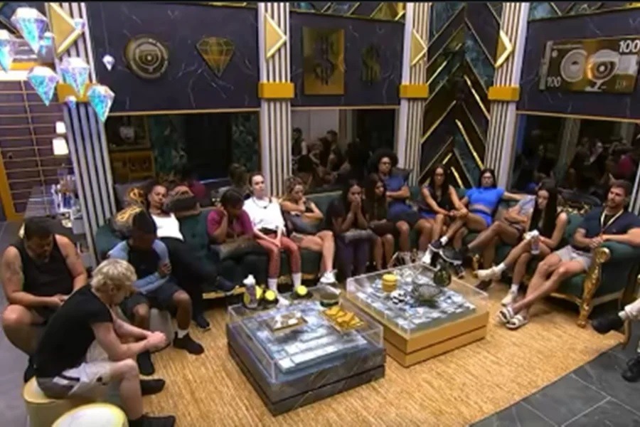 [VÍDEO] BBB 26: Tadeu dá esporro em participantes após recorde de expulsões