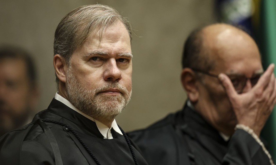 Extratos comprovam repasses milionários de Daniel Vorcaro para empresa de ministro Dias Toffoli
