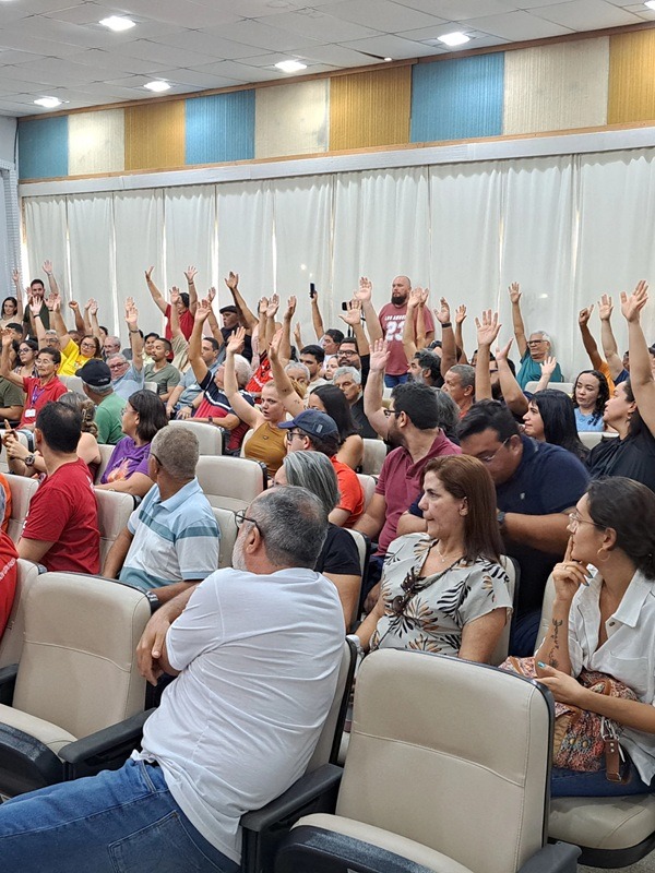 Técnicos da UFRN aprovam greve a partir de 23 de fevereiro