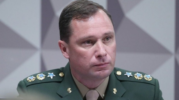 Exército aposenta Mauro Cid, delator do “golpe”, com salário de R$ 16 mil