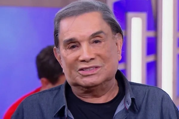Dedé Santana é internado em hospital em Goiânia