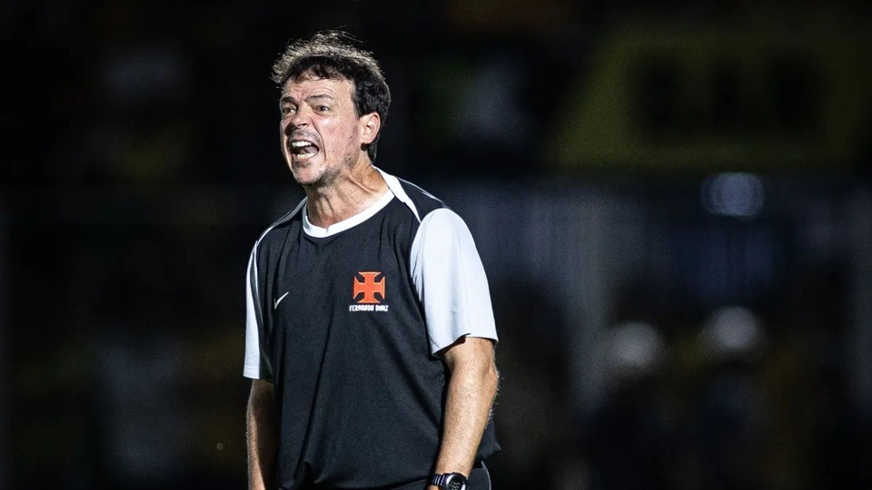Vasco demite Fernando Diniz após derrota para o Fluminense na semifinal do Carioca