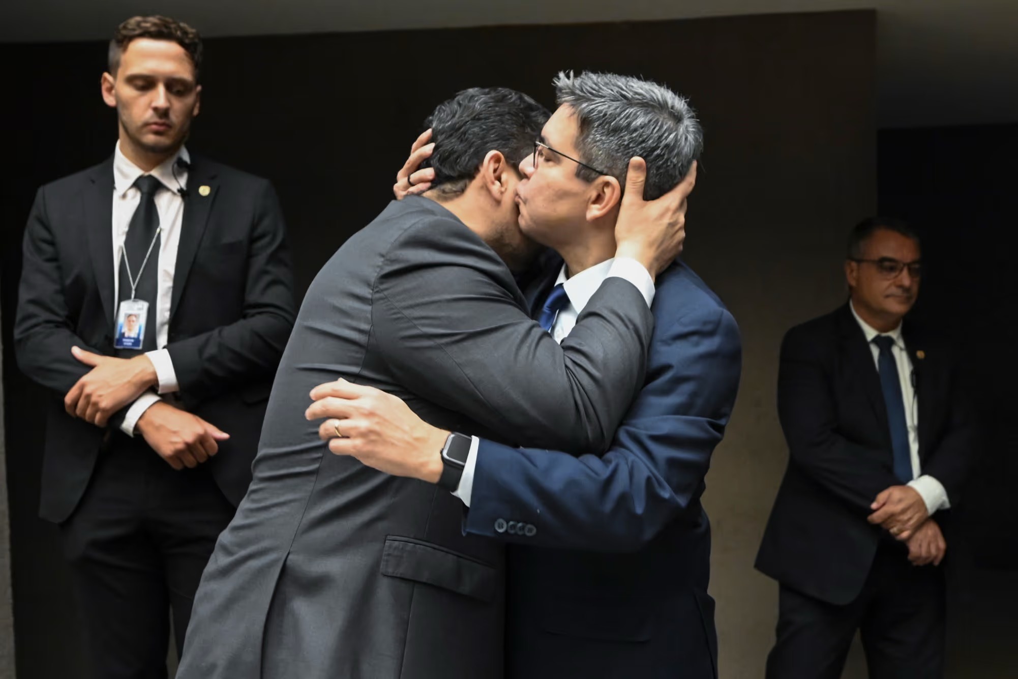 Governo vai apelar a Alcolumbre para derrubar quebra de sigilo de Lulinha