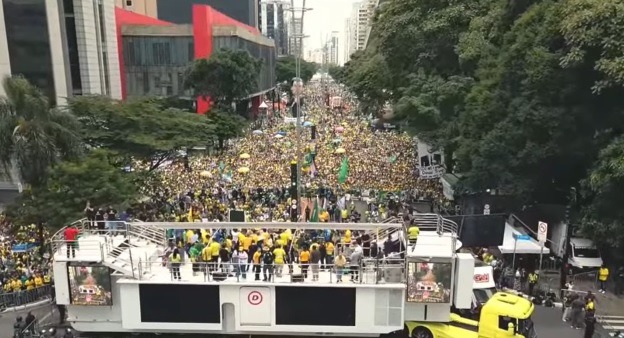 Manifestação ‘Acorda, Brasil’ começa em SP; ato reúne lideranças da direita