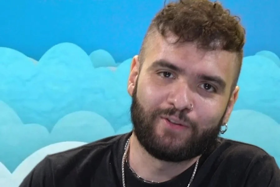 Humorista que sugeriu “desligar” Nikolas é intimado antes de show