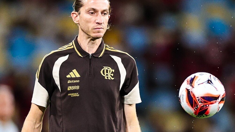 Flamengo anuncia saída de Filipe Luís